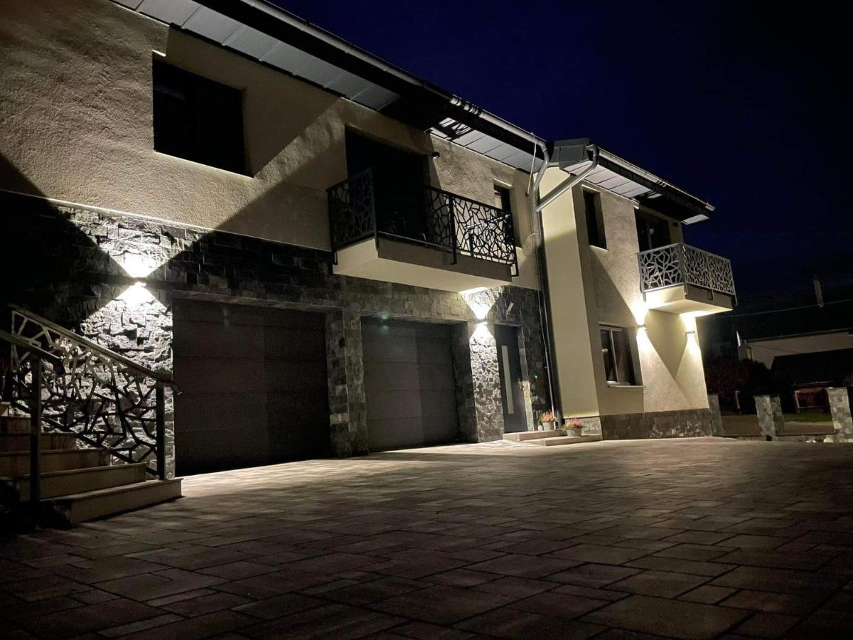 Apartmany Zaky เวอร์โบว์ ภายนอก รูปภาพ