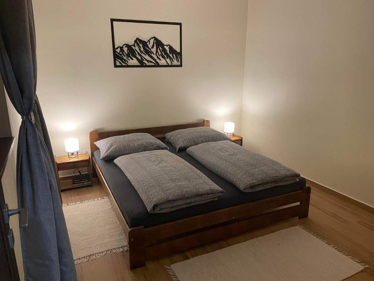 Apartmany Zaky เวอร์โบว์ ห้อง รูปภาพ