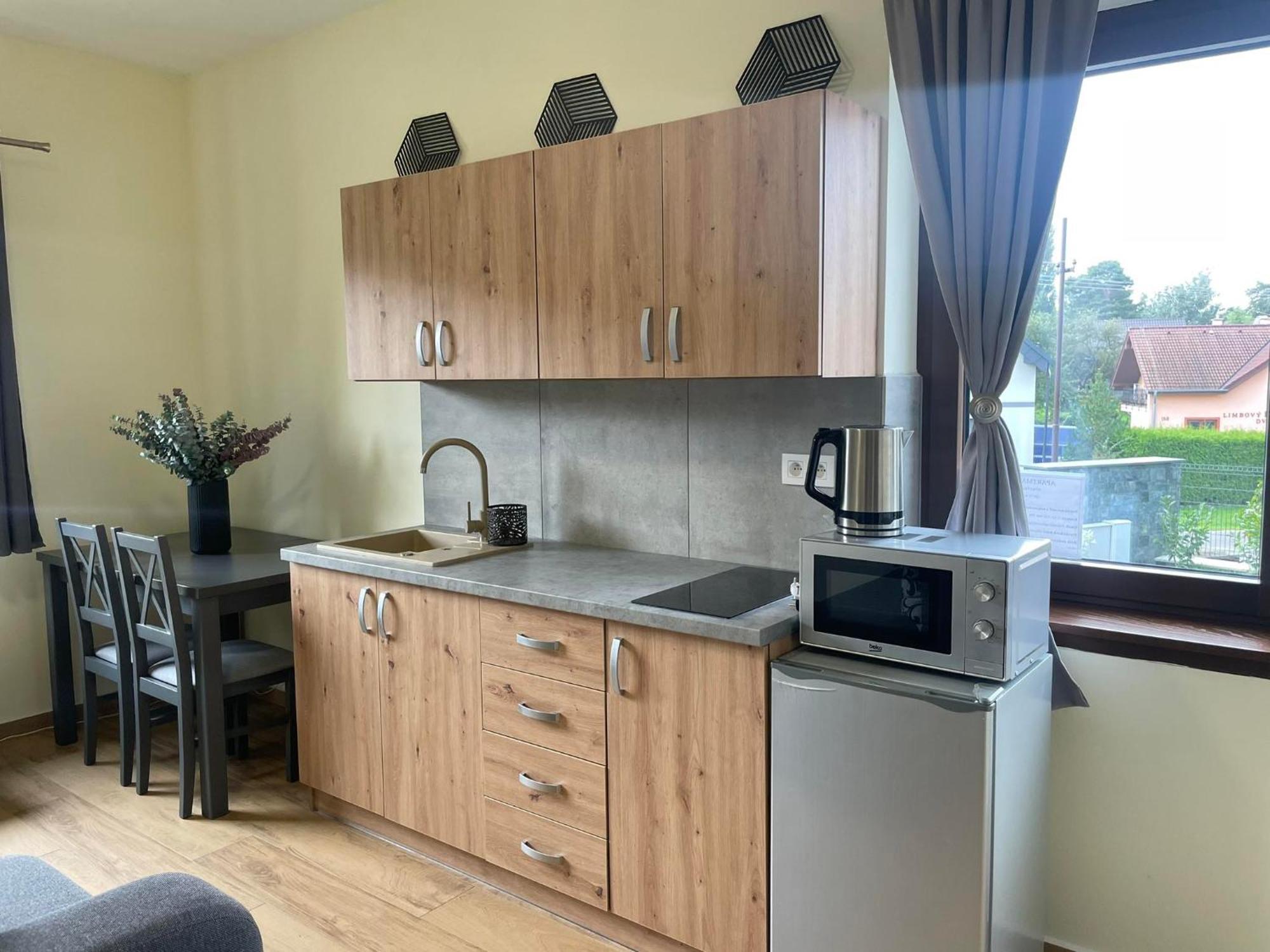 Apartmany Zaky เวอร์โบว์ ภายนอก รูปภาพ